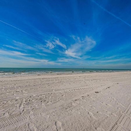 Fins Up In Clearwater Beach Exterior photo