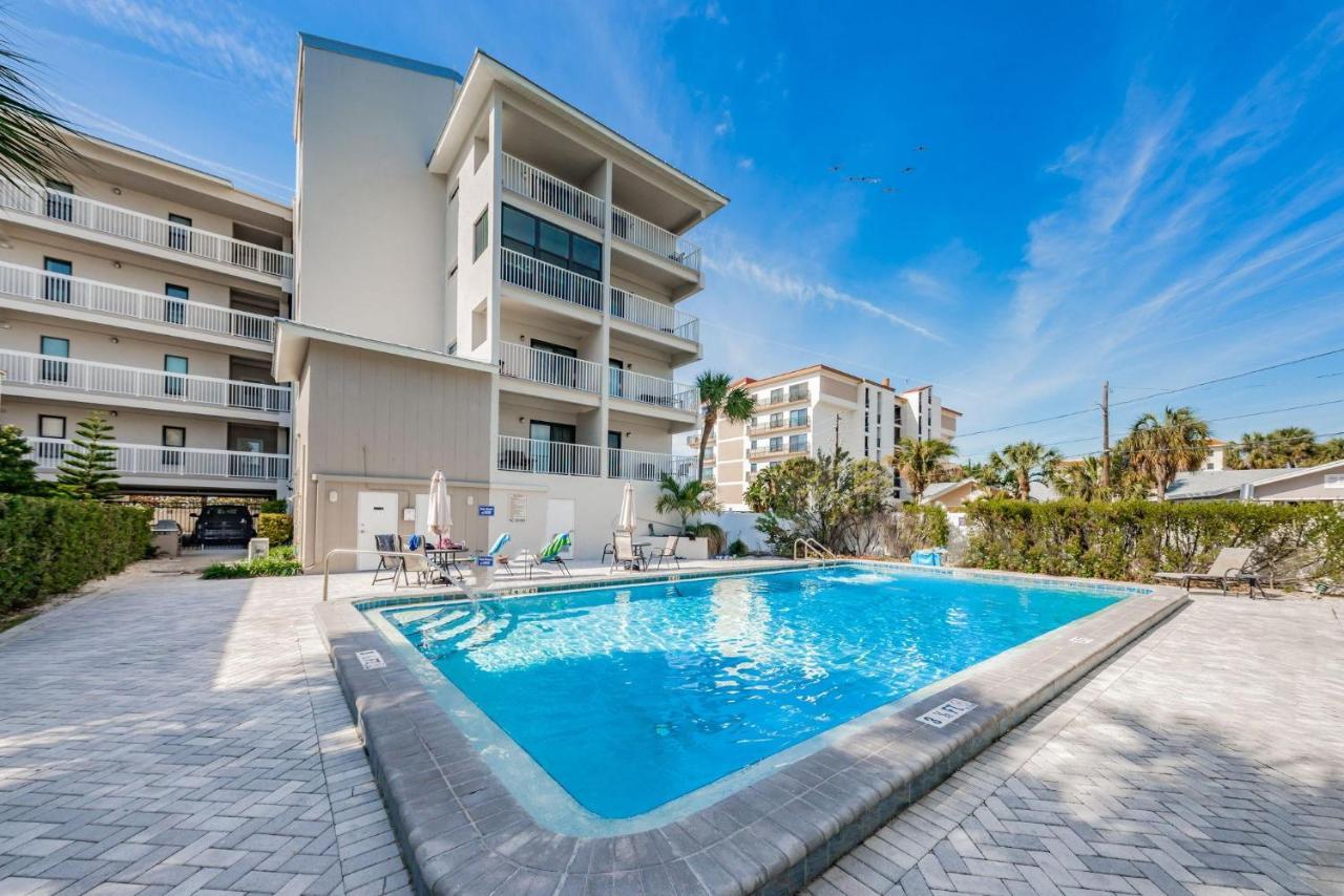 Fins Up In Clearwater Beach Exterior photo