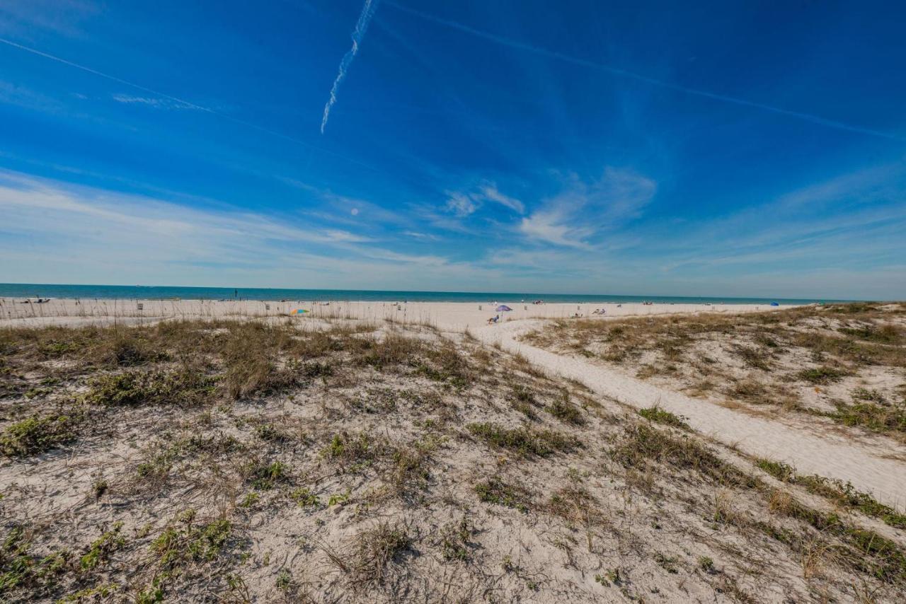 Fins Up In Clearwater Beach Exterior photo