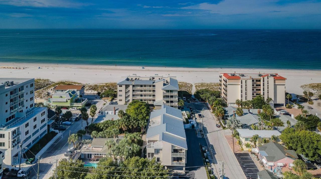 Fins Up In Clearwater Beach Exterior photo